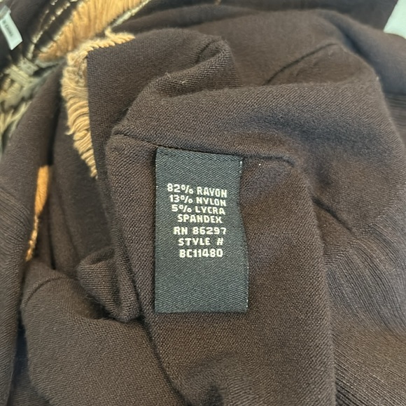 BCBG Maxazria Light weight sleeveless brown sweater - Picture 4 of 4